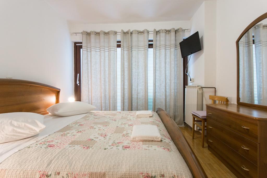 Bed & Breakfast Mario Krk Town Room photo